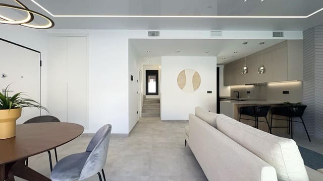 3 slaapkamer Villa te koop in Villamartin, Orihuela met zwembad - € 399.500 (Ref: 8482181)