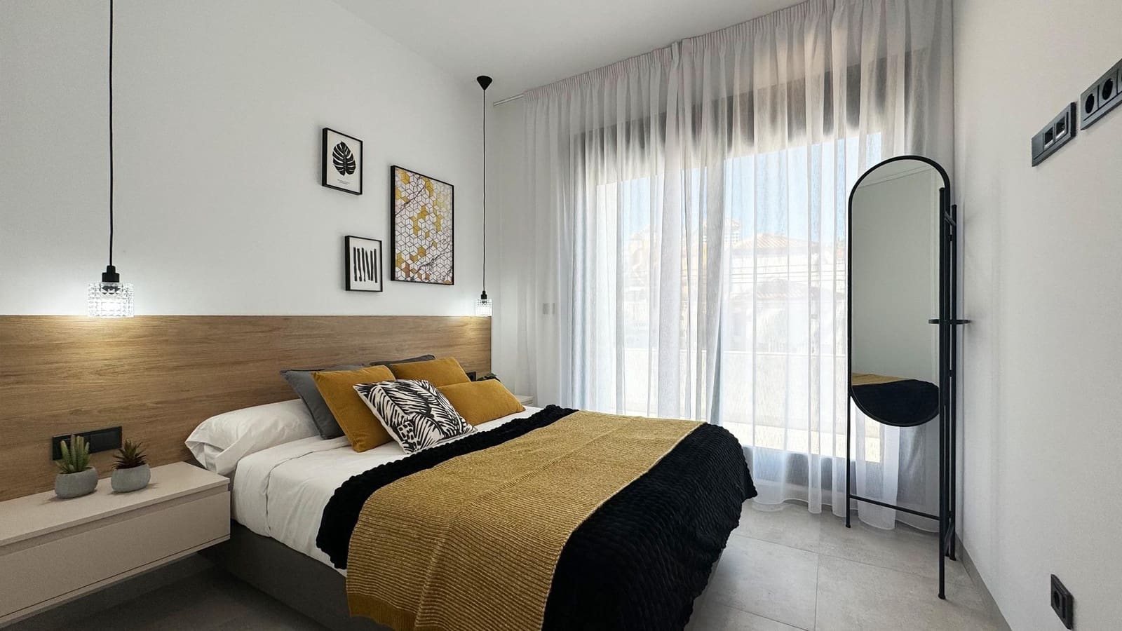 3 slaapkamer Villa te koop in Villamartin met zwembad - € 399.500 (Ref: 8482181)