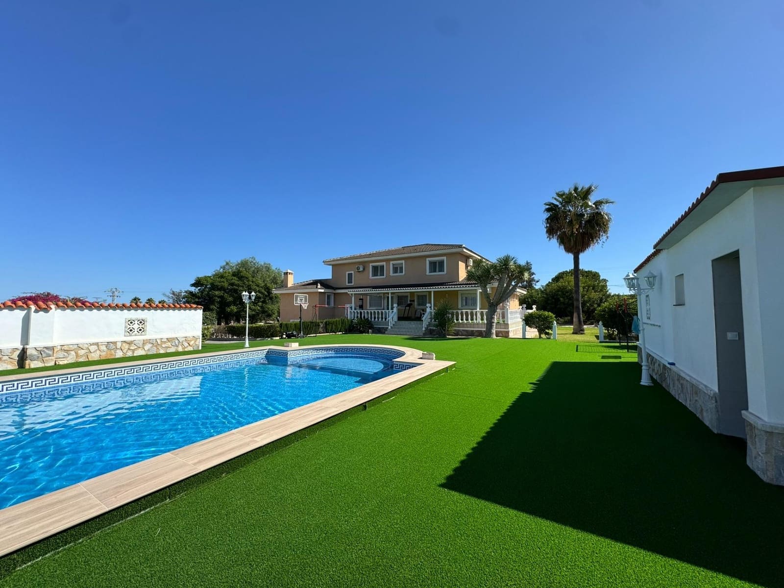 Finca/Casa Rural de 6 habitaciones en San Miguel de Salinas en venta con piscina garaje - 1.489.999 € (Ref: 8556780)