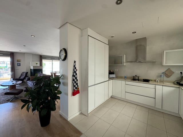 4 slaapkamer Appartement te koop in Villamartin, Orihuela met zwembad garage - € 420.000 (Ref: 8786637)