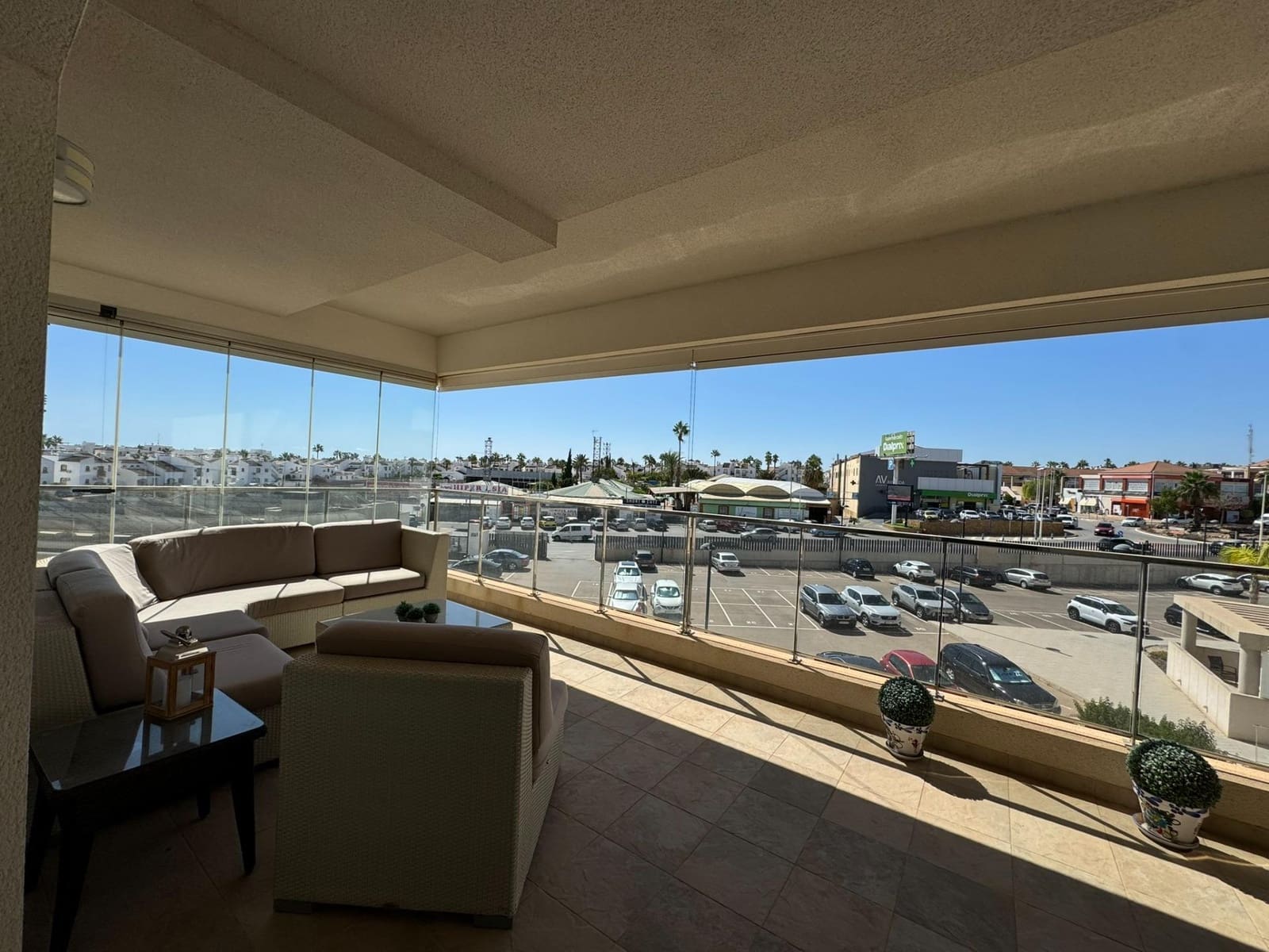 4 slaapkamer Appartement te koop in Villamartin met zwembad garage - € 420.000 (Ref: 8786637)