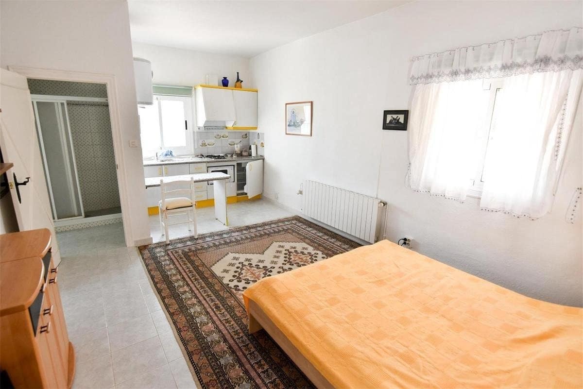 Chalet de 5 habitaciones en Torrevieja en venta con piscina - 440.000 € (Ref: 8834615)