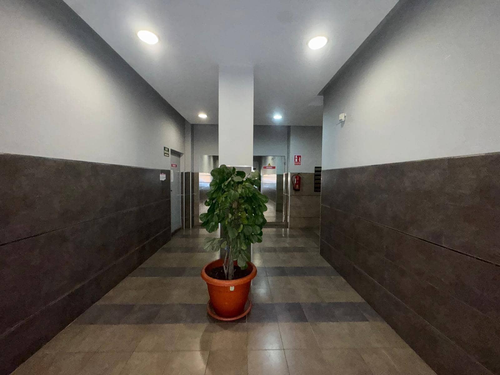 2 soverom Leilighet til salgs i Torrevieja med svømmebasseng - € 129 999 (Ref: 9631781)