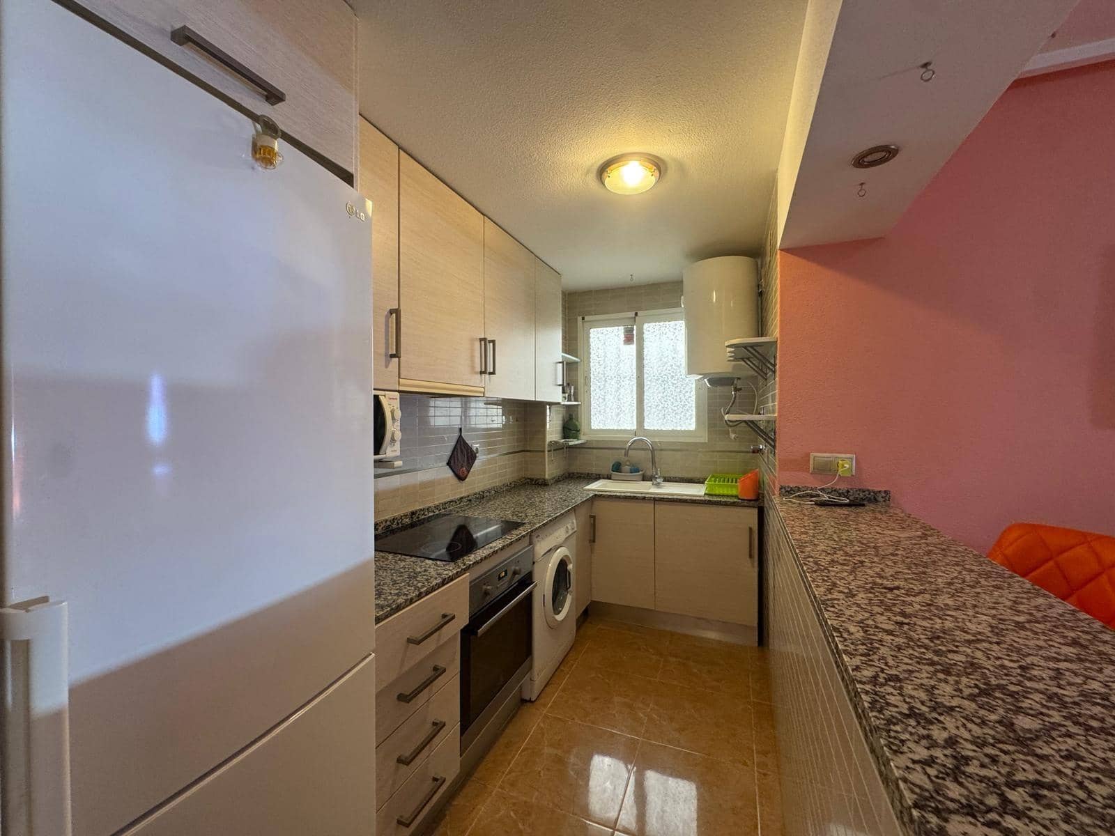 2 soverom Leilighet til salgs i Torrevieja med svømmebasseng - € 129 999 (Ref: 9631781)