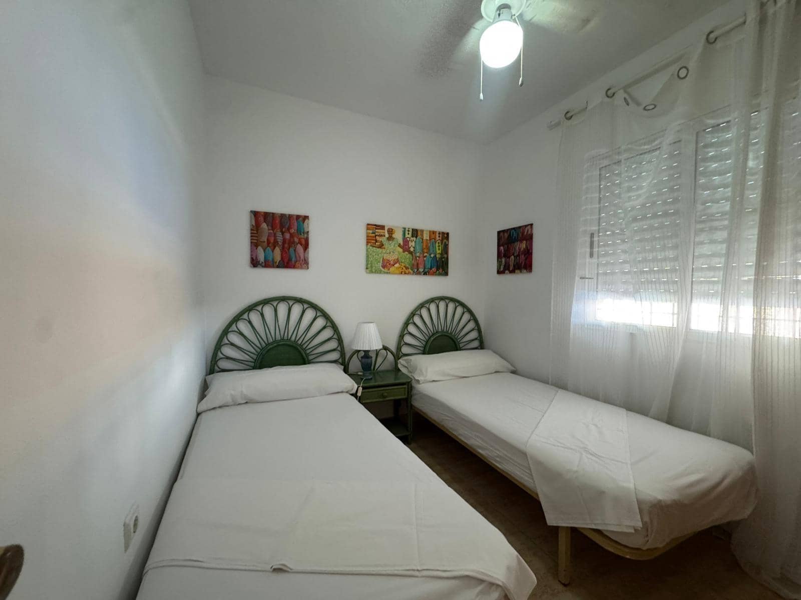 Adosado de 3 habitaciones en La Zenia en venta con piscina - 294.999 € (Ref: 9631782)