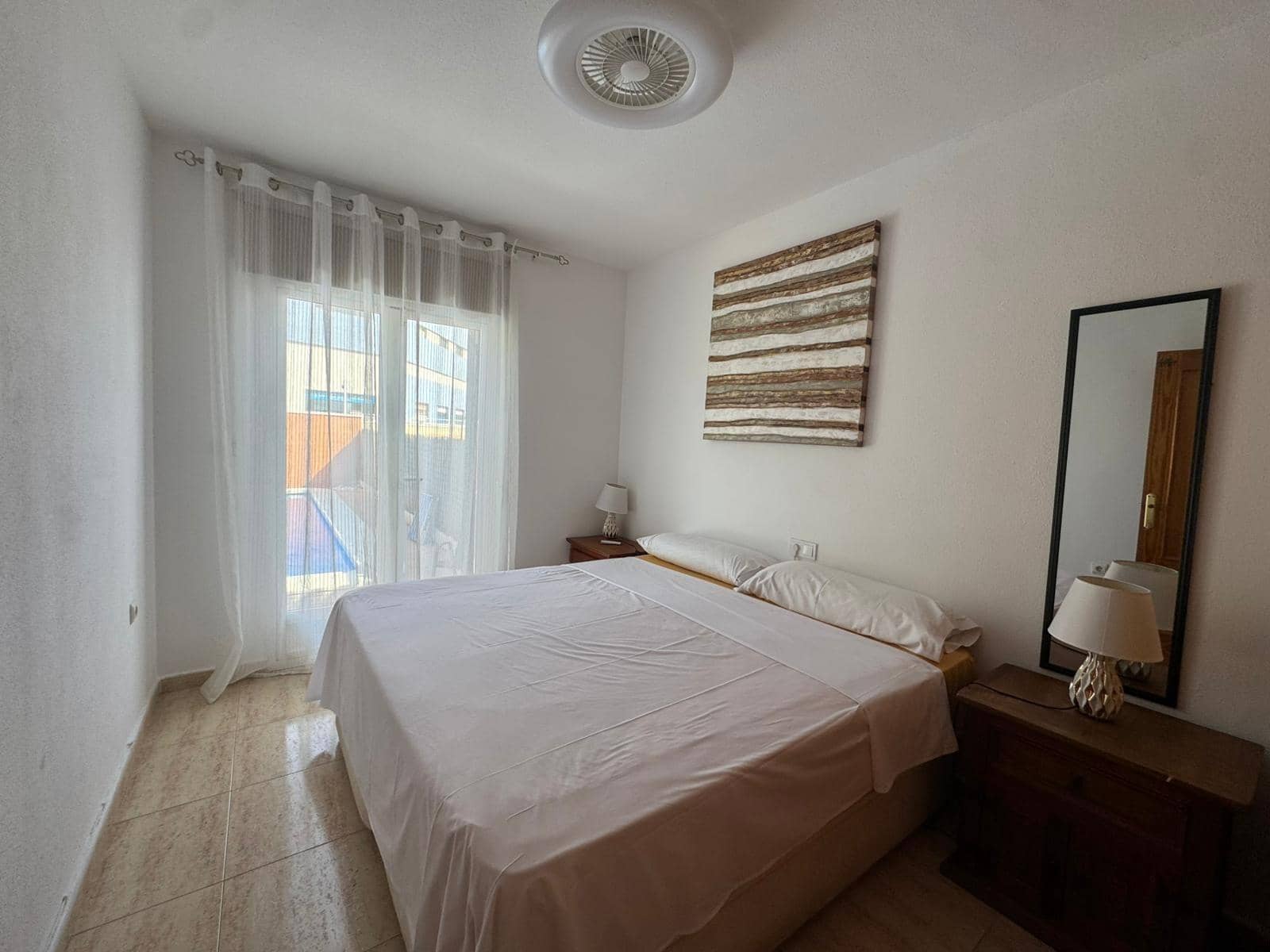 Adosado de 3 habitaciones en La Zenia en venta con piscina - 294.999 € (Ref: 9631782)