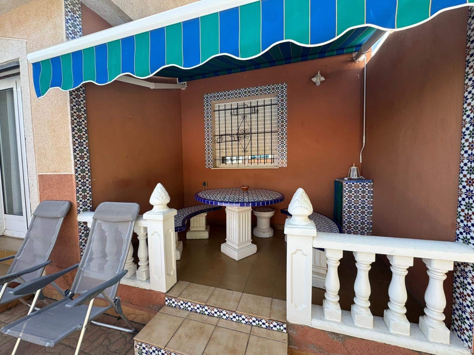 Adosado de 3 habitaciones en La Zenia en venta con piscina - 294.999 € (Ref: 9631782)