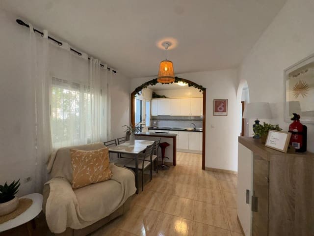 Adosado de 3 habitaciones en La Zenia, Orihuela en venta con piscina - 294.999 € (Ref: 9631782)