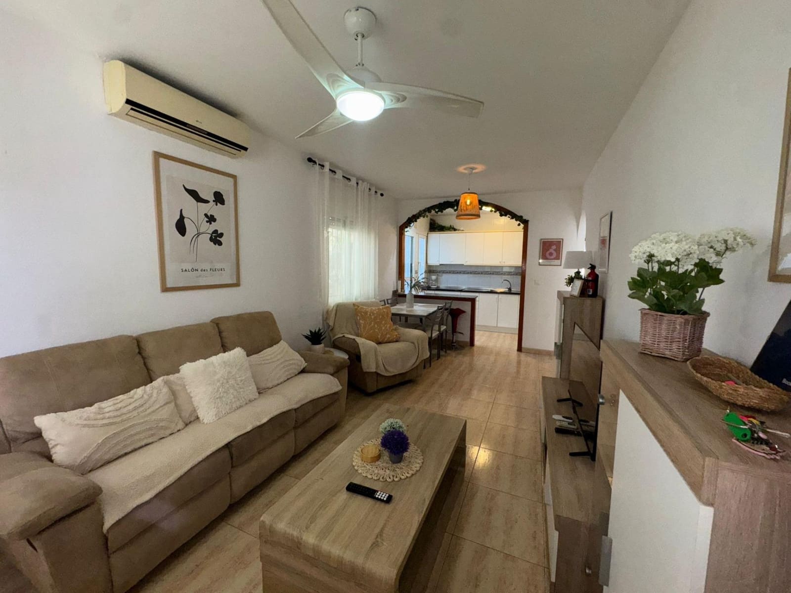 Adosado de 3 habitaciones en La Zenia en venta con piscina - 294.999 € (Ref: 9631782)