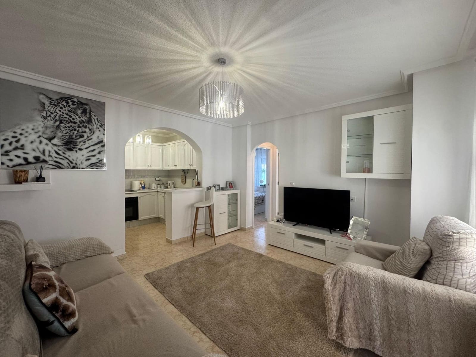 2 slaapkamer Villa te koop in Punta Prima met zwembad - € 209.999 (Ref: 9631783)