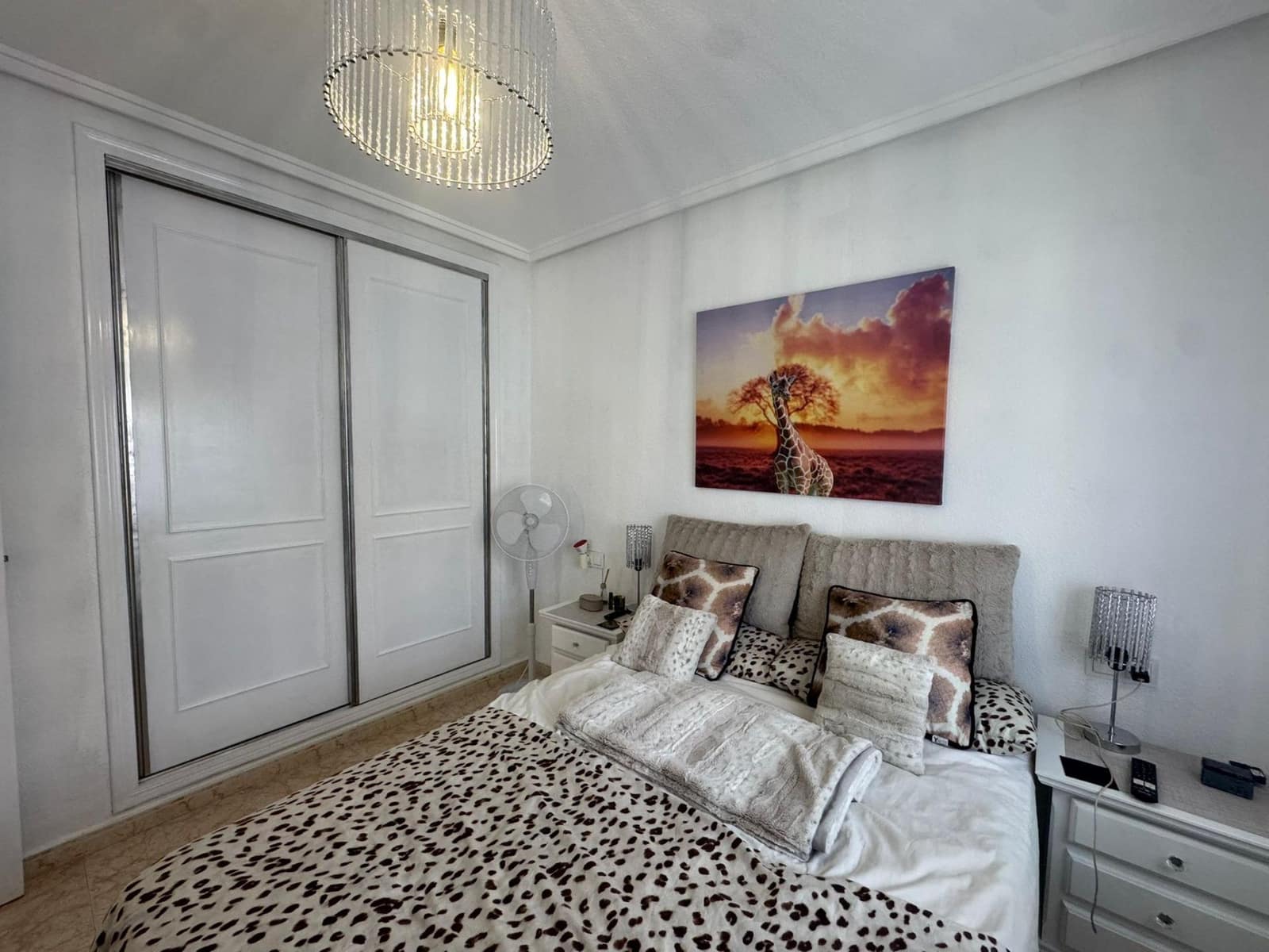 2 slaapkamer Villa te koop in Punta Prima met zwembad - € 209.999 (Ref: 9631783)