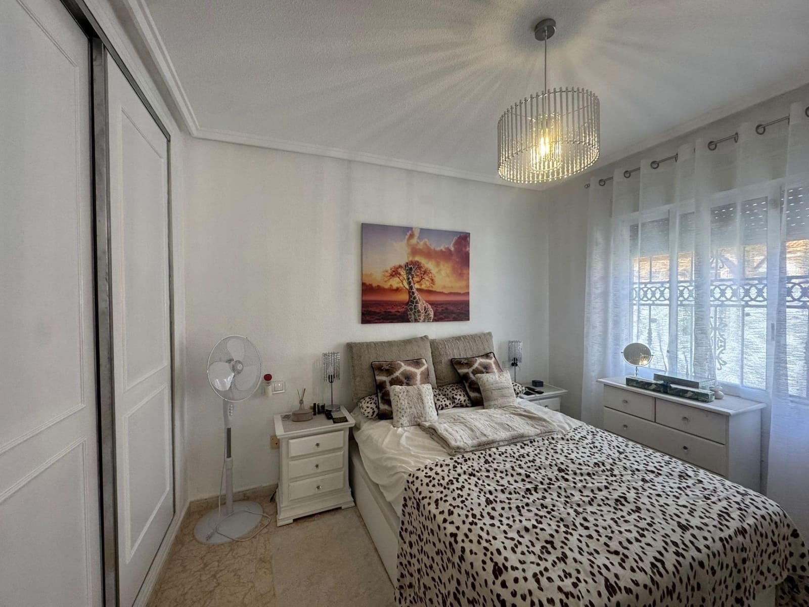 2 slaapkamer Villa te koop in Punta Prima met zwembad - € 209.999 (Ref: 9631783)