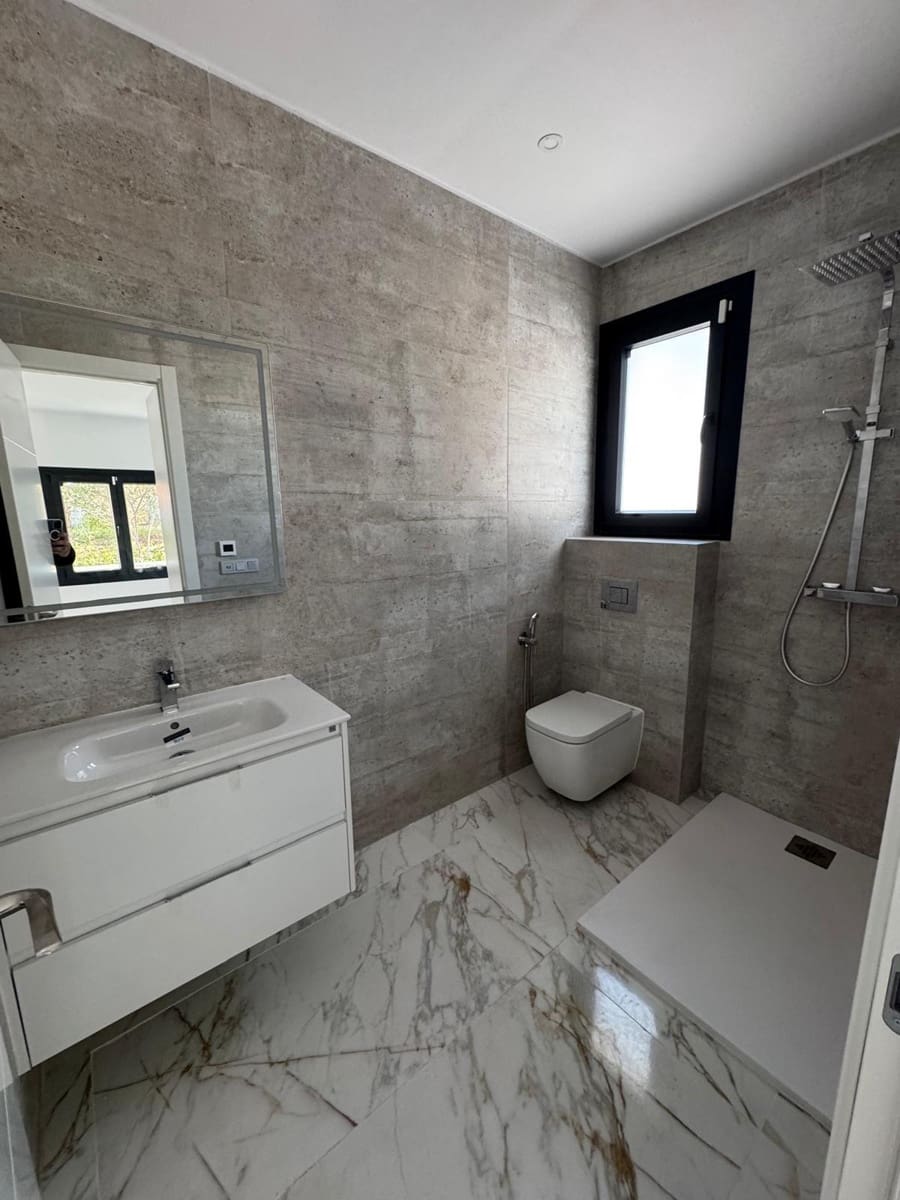 4 sovrum Villa till salu i Torrevieja med pool - 1 250 000 € (Ref: 9631784)