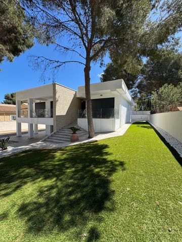4 quarto Moradia para venda em Los Balcones - Los Altos, Torrevieja com piscina - 1 250 000 € (Ref: 9631784)
