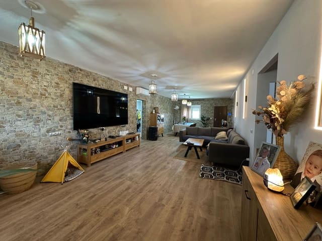 4 quarto Quinta/Casa Rural para venda em Daya Nueva - 636 000 € (Ref: 9631785)