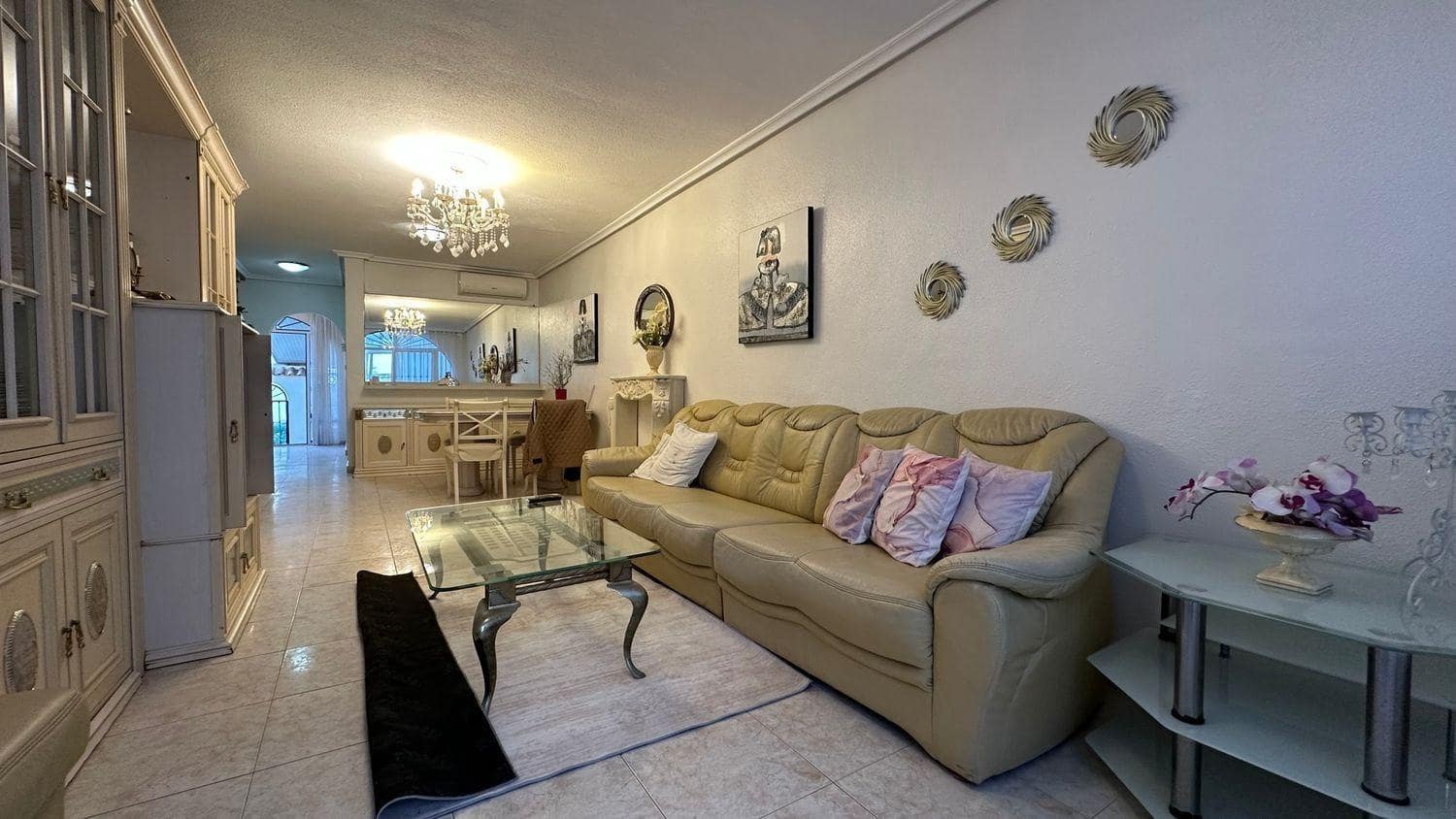 2 Zimmer Apartment zu verkaufen in Torrevieja - 176.000 € (Ref: 9634274)