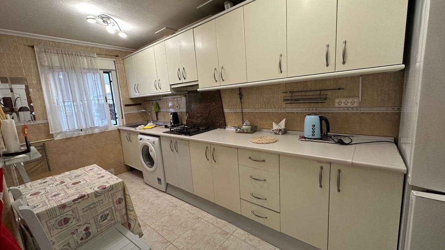 2 Zimmer Apartment zu verkaufen in Torrevieja - 176.000 € (Ref: 9634274)