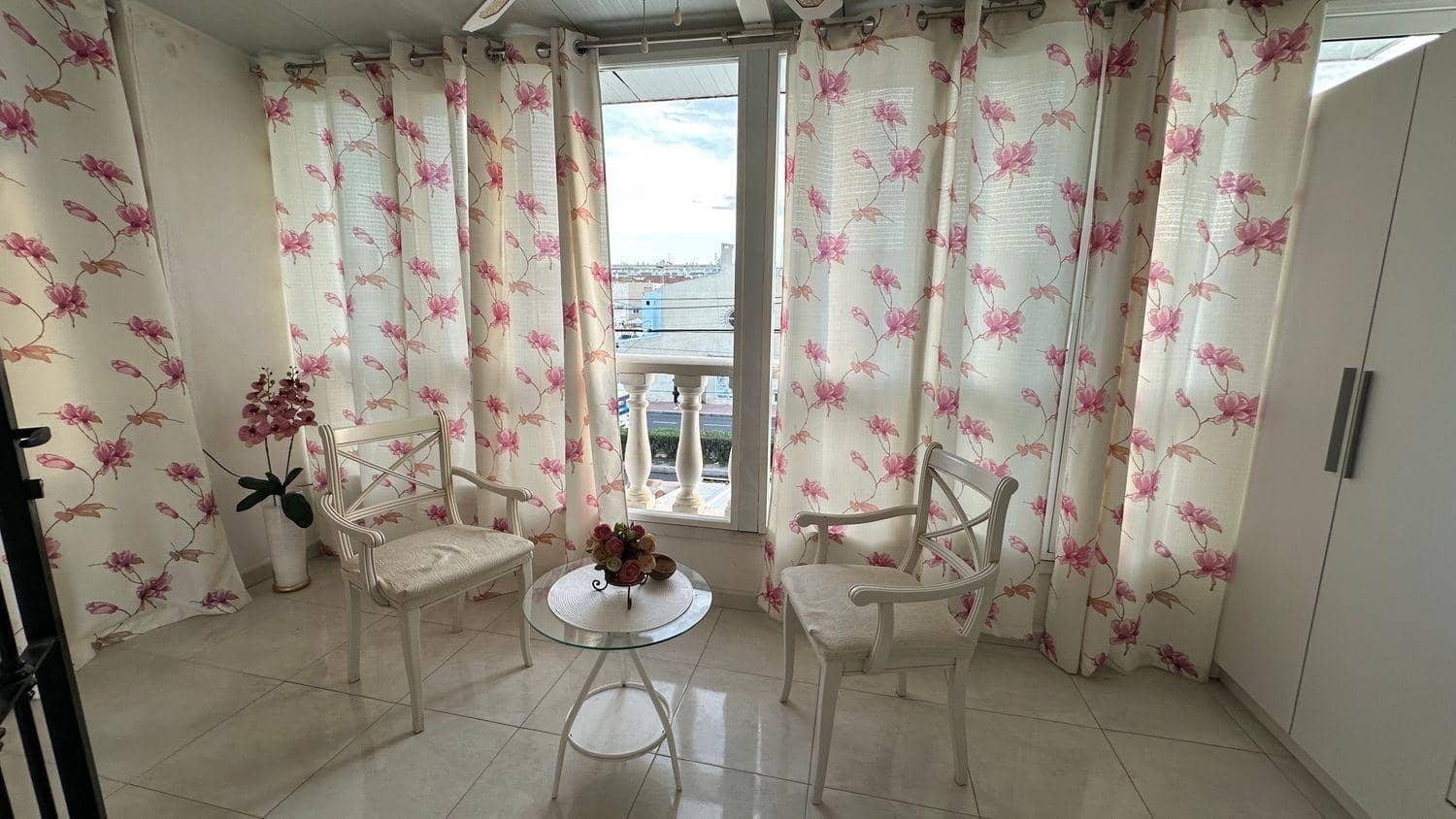 2 Zimmer Apartment zu verkaufen in Torrevieja - 176.000 € (Ref: 9634274)