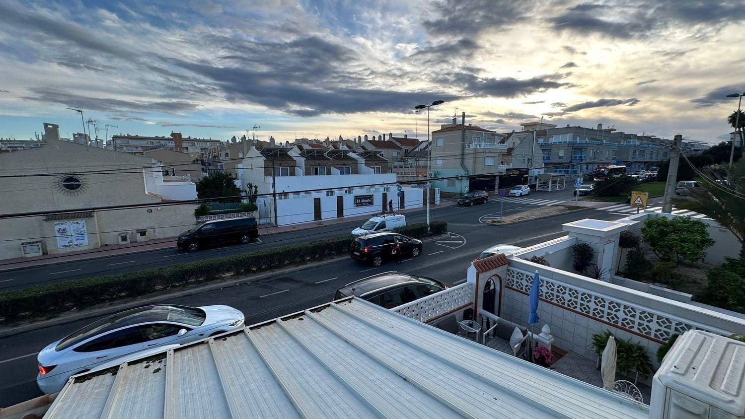 2 Zimmer Apartment zu verkaufen in Torrevieja - 176.000 € (Ref: 9634274)