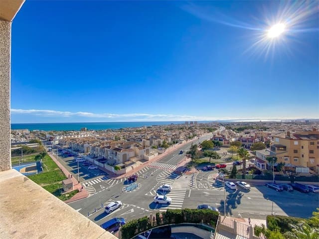3 bedroom Penthouse for sale in Aguas Nuevas, Torrevieja with pool - € 195,000 (Ref: 9634275)