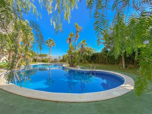 3 bedroom Penthouse for sale in Aguas Nuevas, Torrevieja with pool - € 195,000 (Ref: 9634275)