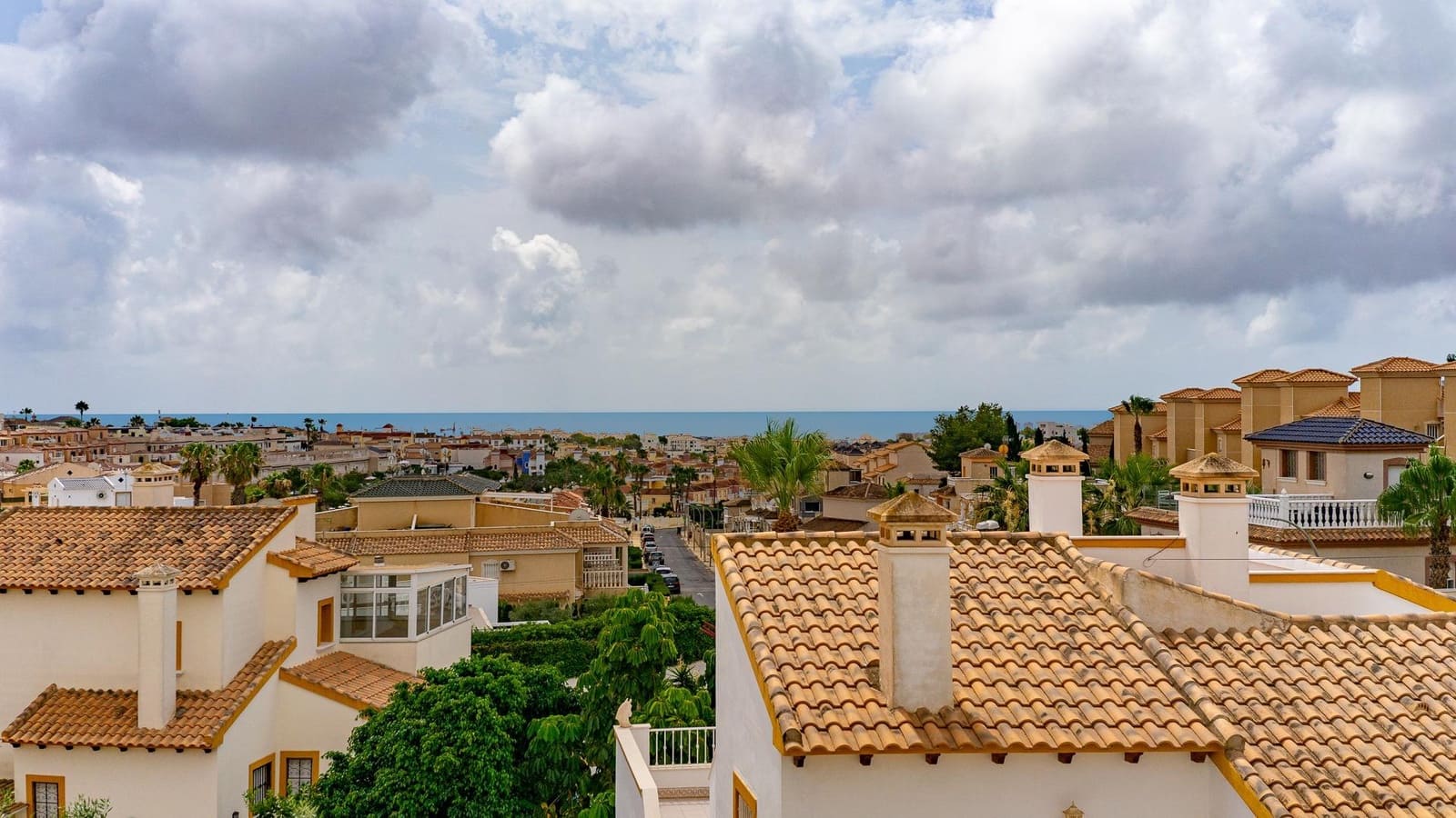 3 soverom Villa til salgs i Orihuela Costa med svømmebasseng - € 420 000 (Ref: 9637620)