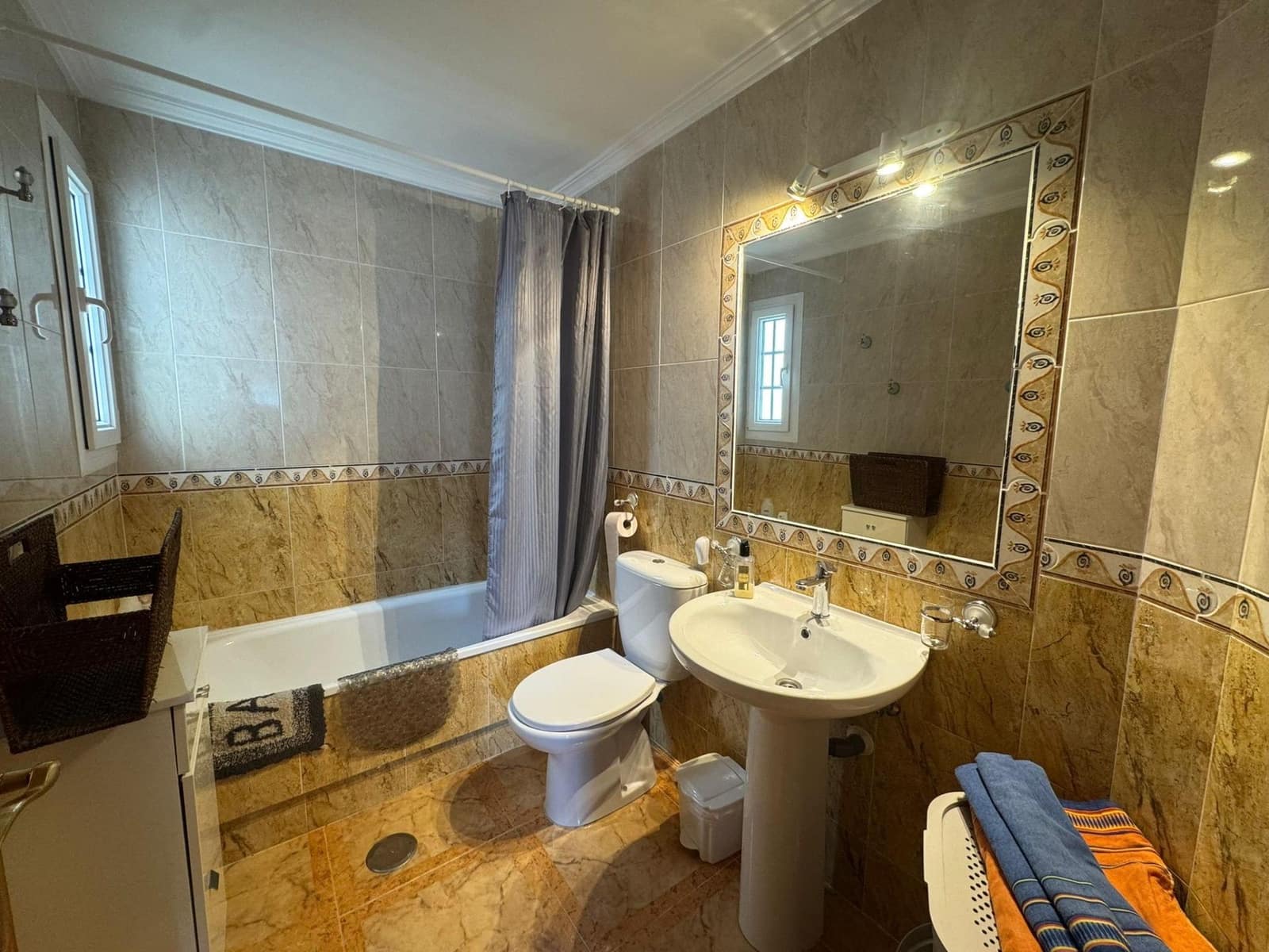 2 Zimmer Apartment zu verkaufen in Orihuela Costa mit Pool - 140.000 € (Ref: 9652020)