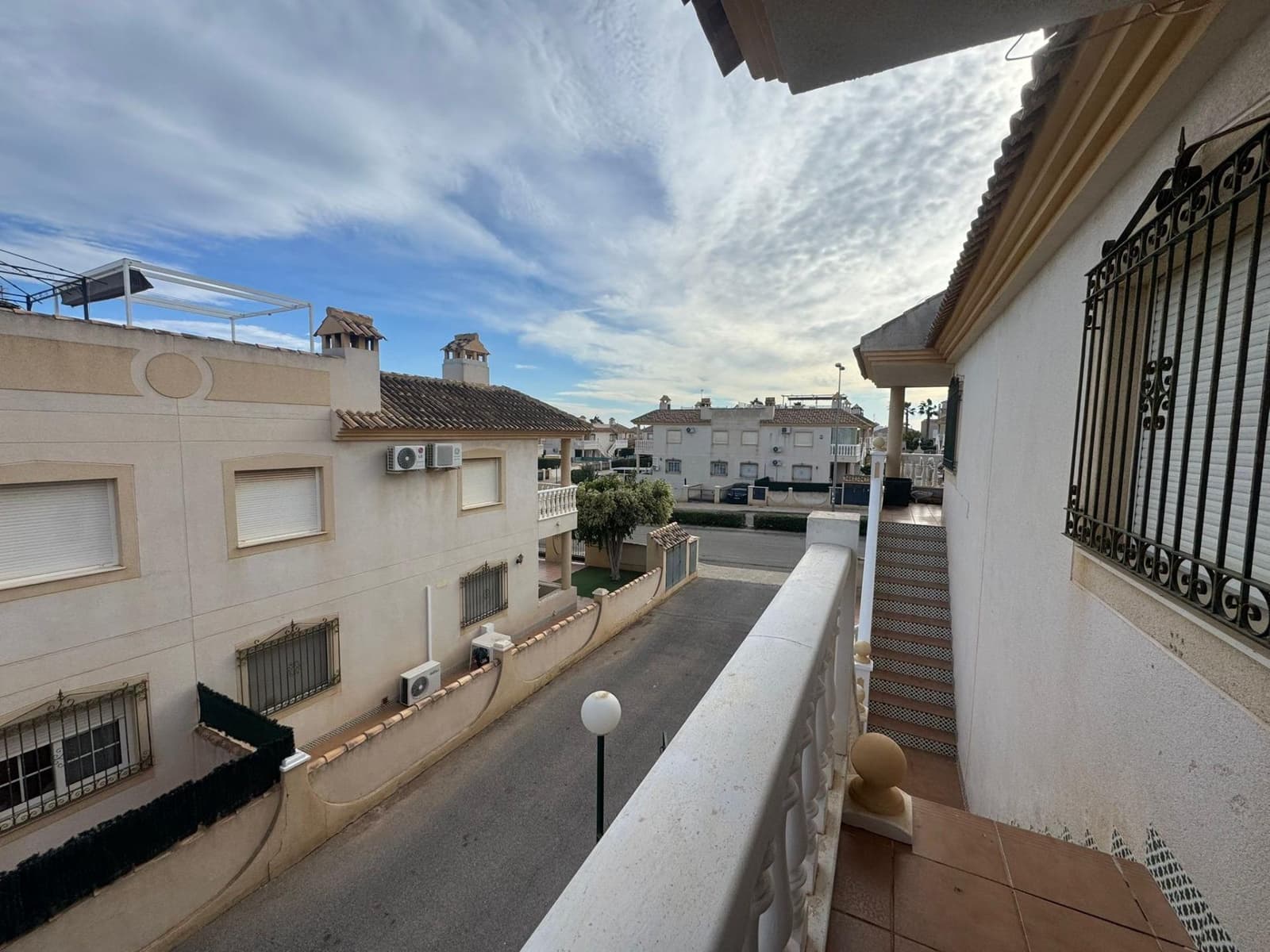 2 bedroom Apartment for sale in Orihuela Costa with pool - € 140,000 (Ref: 9652020)