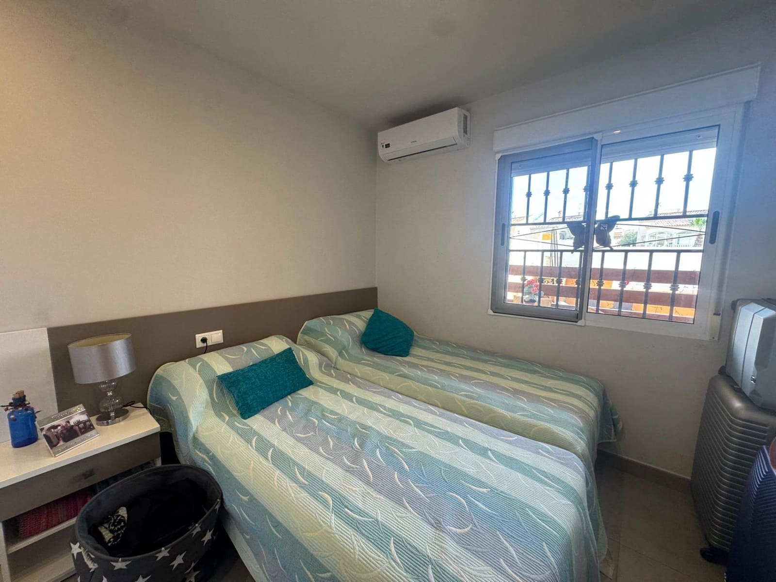 2 Zimmer Reihenhaus zu verkaufen in La Florida mit Pool - 180.000 € (Ref: 9679875)