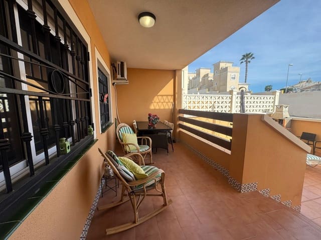 2 chambre Villa/Maison Mitoyenne à vendre à La Florida, Orihuela avec piscine - 180 000 € (Ref: 9679875)