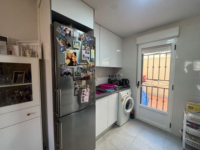 2 chambre Villa/Maison Mitoyenne à vendre à La Florida, Orihuela avec piscine - 180 000 € (Ref: 9679875)