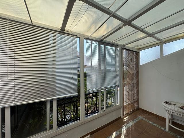 3 slaapkamer Rijtjeshuis te koop in Villamartin, Orihuela met zwembad - € 235.000 (Ref: 9714953)