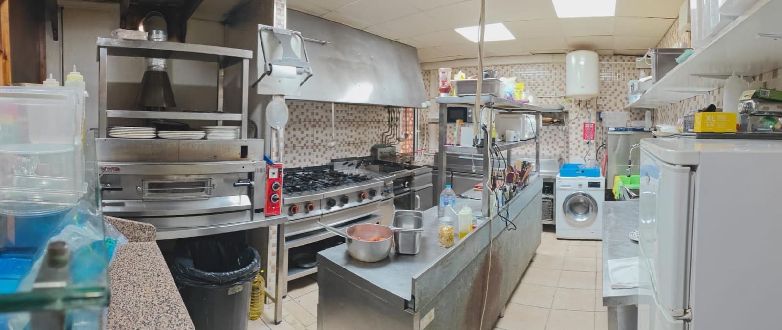 1 bedroom Commercial for sale in Torrevieja - € 310,000 (Ref: 9770680)