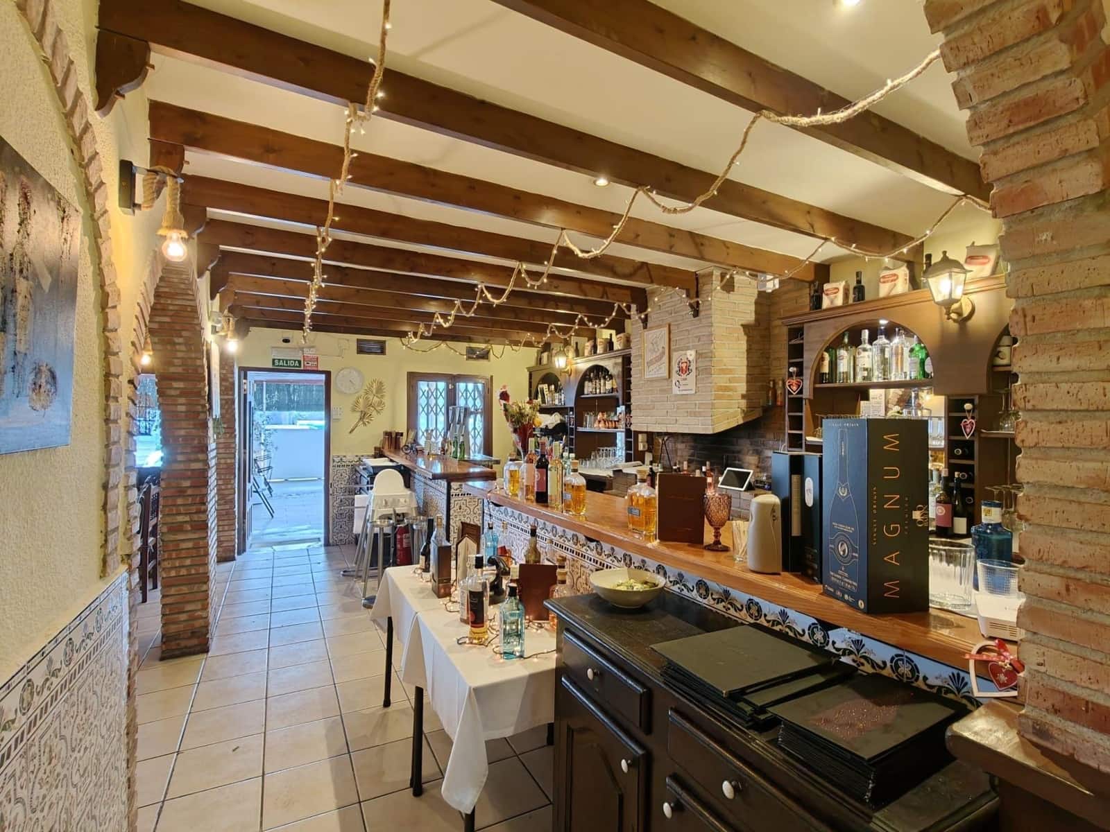 1 bedroom Commercial for sale in Torrevieja - € 310,000 (Ref: 9770680)