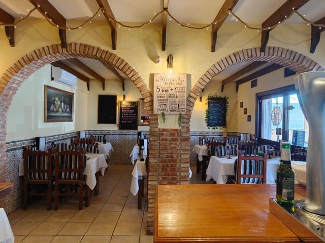 1 camera da letto Commerciale in vendita in El Chaparral - La Siesta - La Torreta, Torrevieja - 310.000 € (Rif: 9770680)