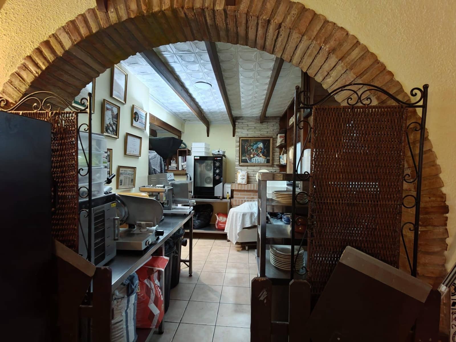 1 bedroom Commercial for sale in Torrevieja - € 310,000 (Ref: 9770680)