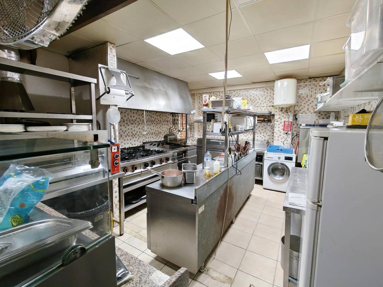 1 bedroom Commercial for sale in Torrevieja - € 310,000 (Ref: 9770680)