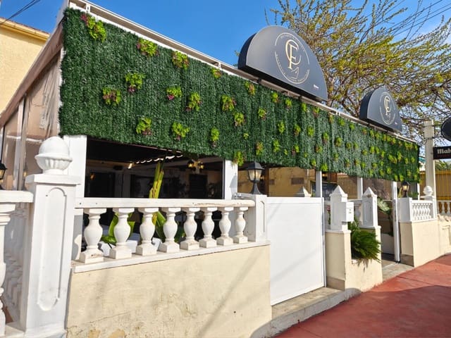 1 camera da letto Commerciale in vendita in El Chaparral - La Siesta - La Torreta, Torrevieja - 310.000 € (Rif: 9770680)