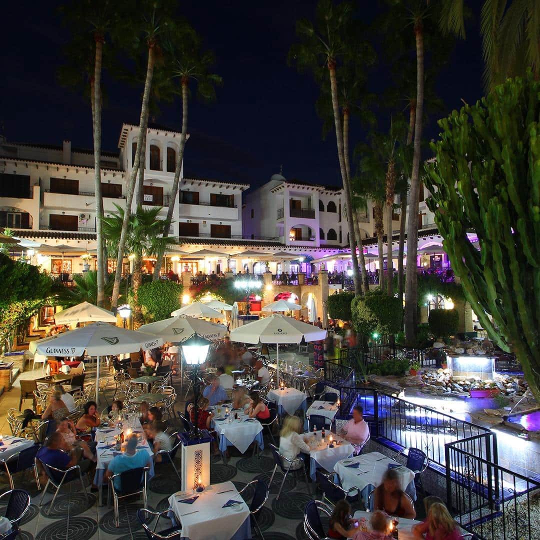 Adosado de 2 habitaciones en Orihuela Costa en venta con piscina - 229.000 € (Ref: 9773079)