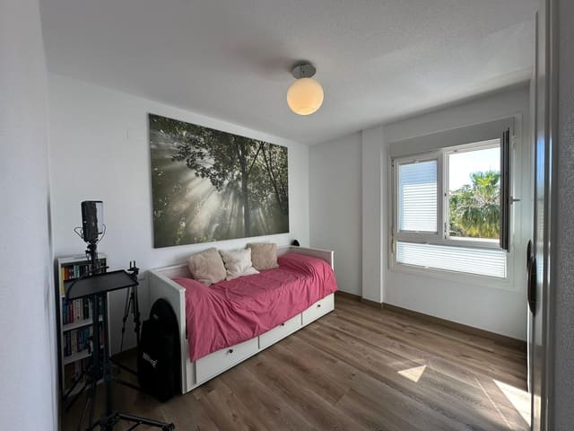 2 chambre Penthouse à vendre à Villamartin, Orihuela - 245 000 € (Ref: 9794648)