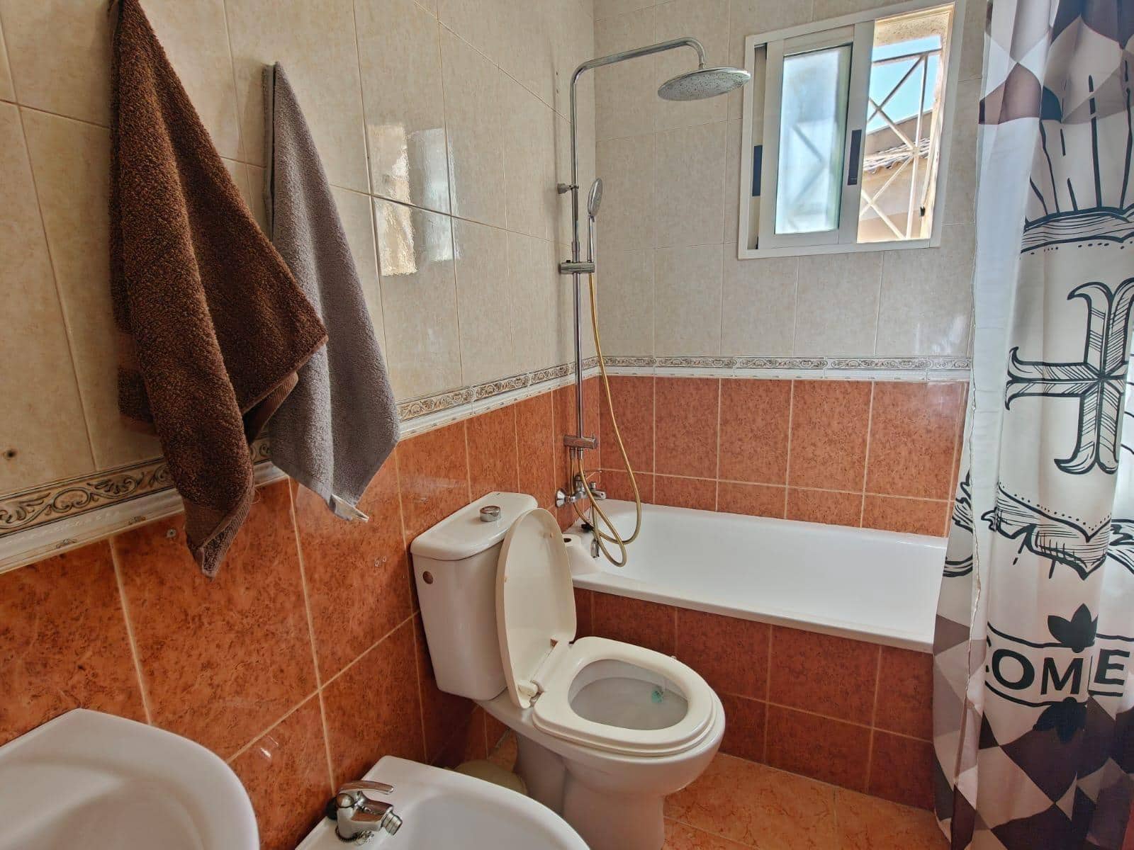 3 bedroom Villa for sale in Torrevieja with pool - € 228,000 (Ref: 9806494)