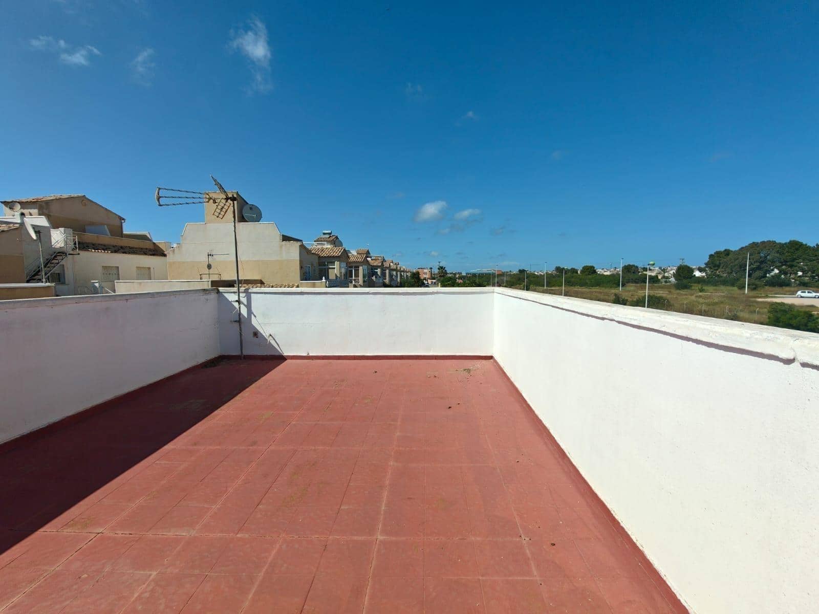 3 bedroom Villa for sale in Torrevieja with pool - € 228,000 (Ref: 9806494)