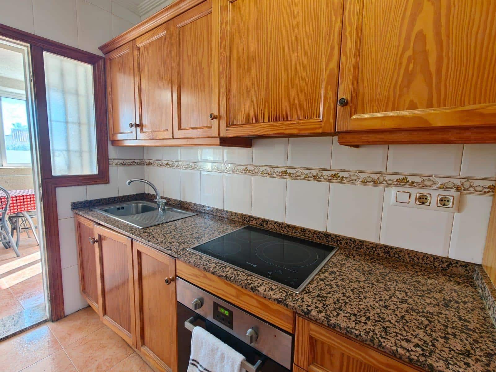 3 bedroom Villa for sale in Torrevieja with pool - € 228,000 (Ref: 9806494)