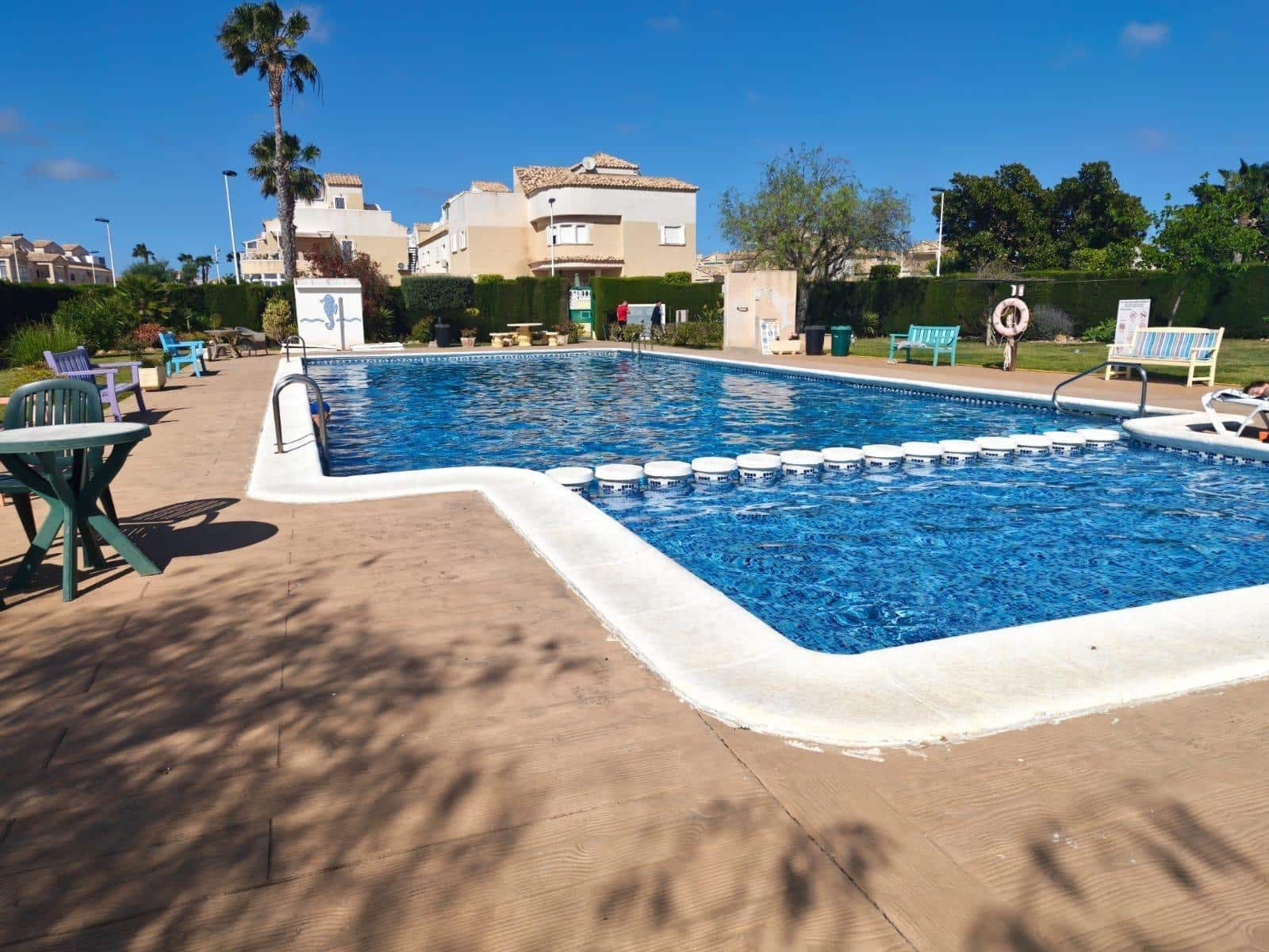 3 bedroom Villa for sale in Torrevieja with pool - € 228,000 (Ref: 9806494)