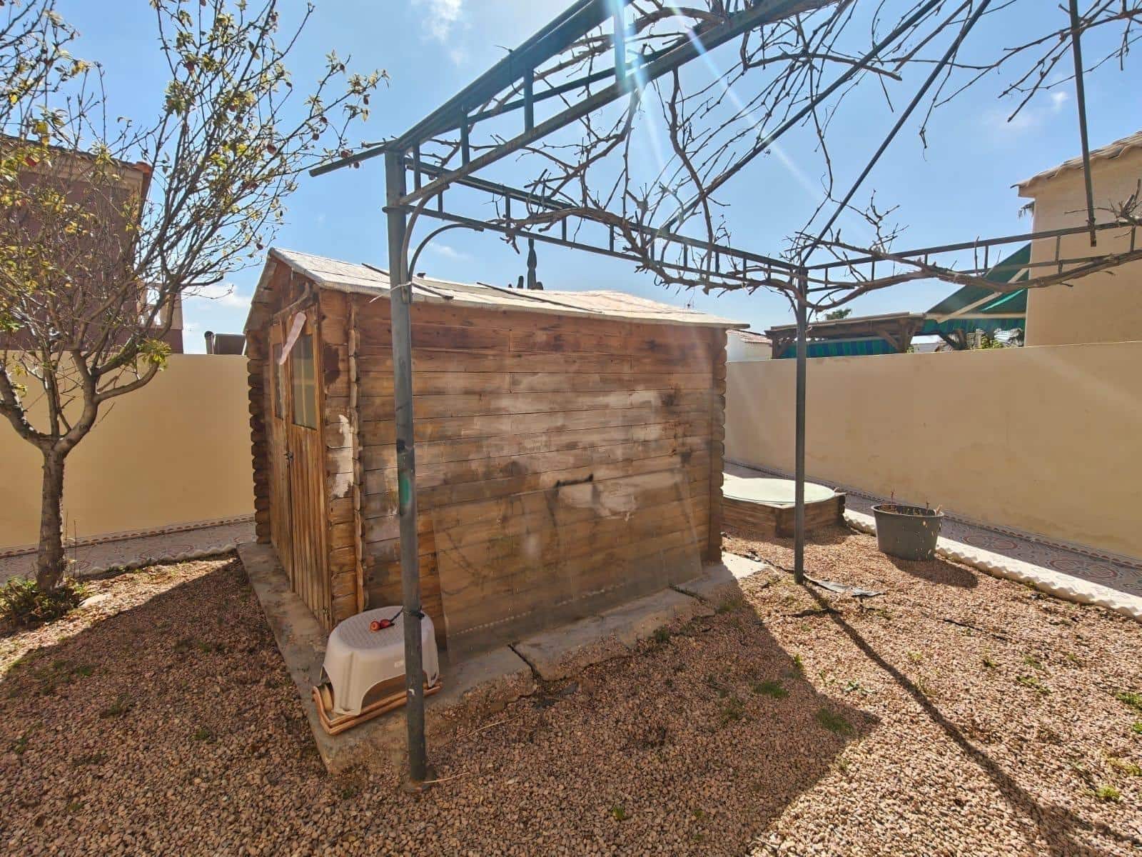 3 bedroom Villa for sale in Torrevieja with pool - € 228,000 (Ref: 9806494)