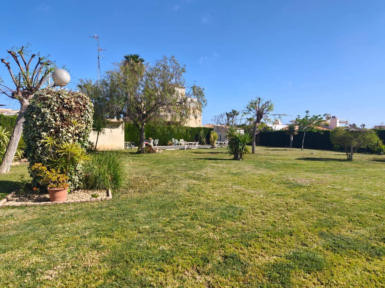 3 bedroom Villa for sale in Torrevieja with pool - € 228,000 (Ref: 9806494)