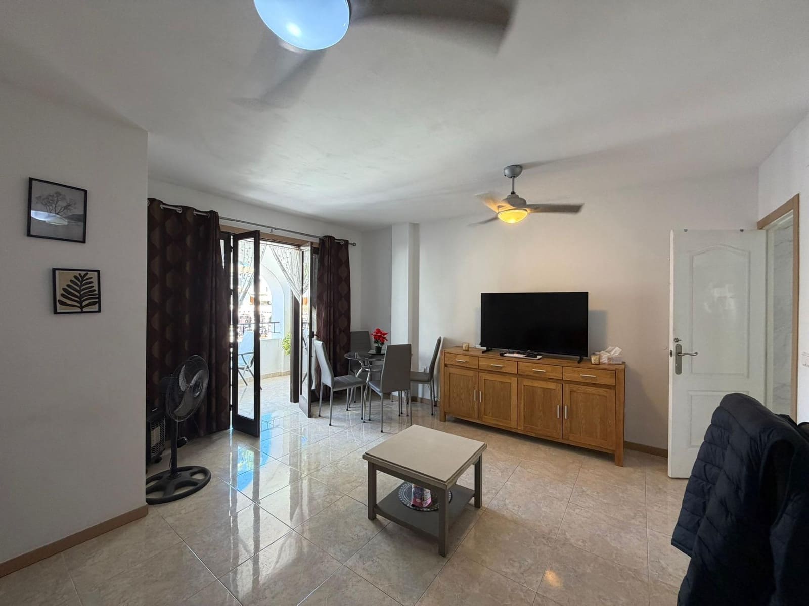 1 Zimmer Apartment zu verkaufen in Villamartin mit Pool - 125.000 € (Ref: 9851780)