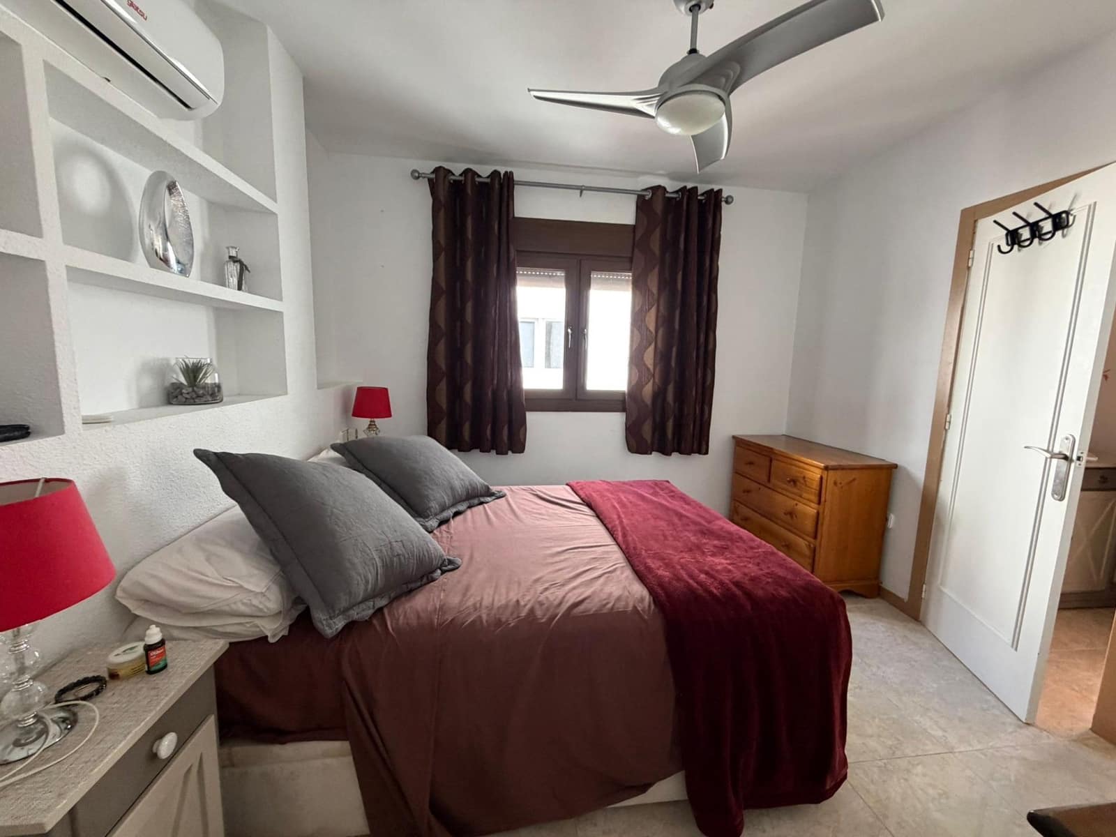 1 Zimmer Apartment zu verkaufen in Villamartin mit Pool - 125.000 € (Ref: 9851780)