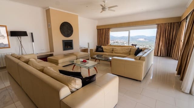 3 bedroom Villa for sale in Pego - € 850,000 (Ref: 10015215)