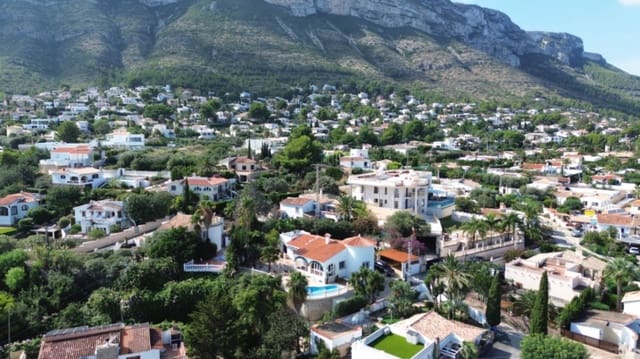 4 chambre Villa/Maison à vendre à Dénia - 590 000 € (Ref: 10015216)
